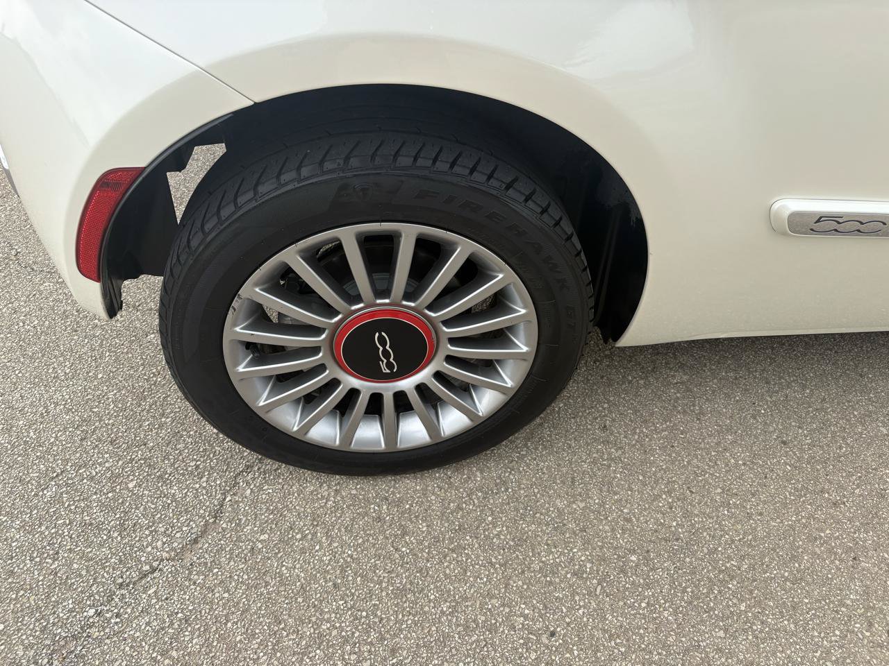 Used 2012 FIAT 500 Lounge w/ Luxury Leather Pkg FWD image 32