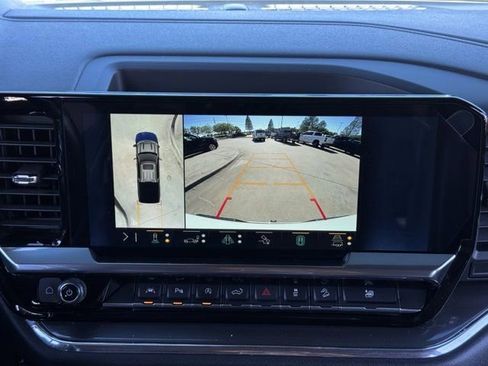 Used 2023 Chevrolet Silverado 1500 High Country w/ Technology Package image 15