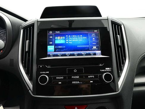 Used 2019 Subaru Crosstrek 2.0i Premium w/ Moonroof Package AWD/4WD image 17