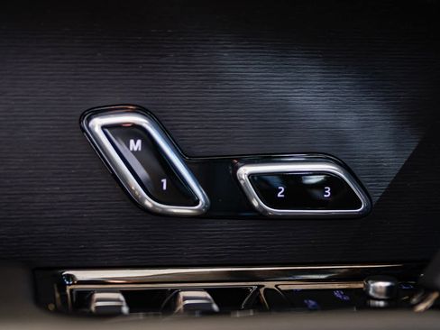 Used 2025 Land Rover Range Rover Sport Dynamic SE image 15