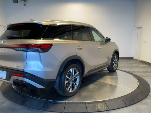 Certified 2023 INFINITI QX60 Luxe image 8