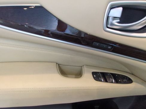 Used 2017 INFINITI QX60 FWD w/ Deluxe Technology Package image 14