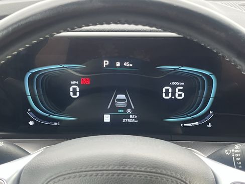 Used 2025 Kia Telluride S AWD/4WD image 21