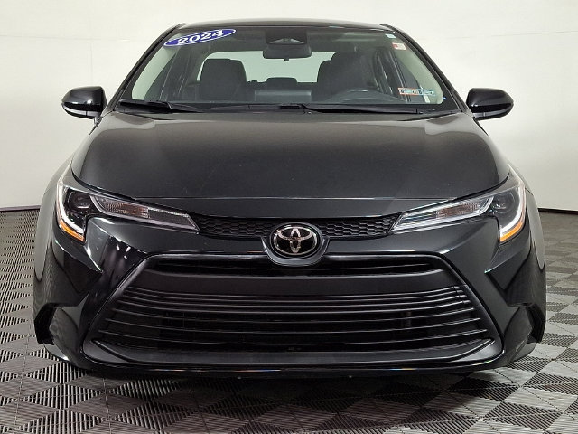Used 2024 Toyota Corolla LE FWD image 5