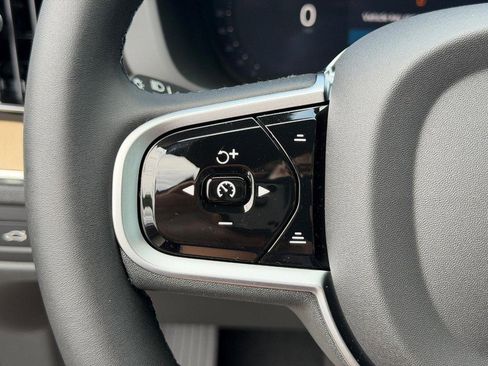 New 2026 Volvo XC60 B5 Core image 12