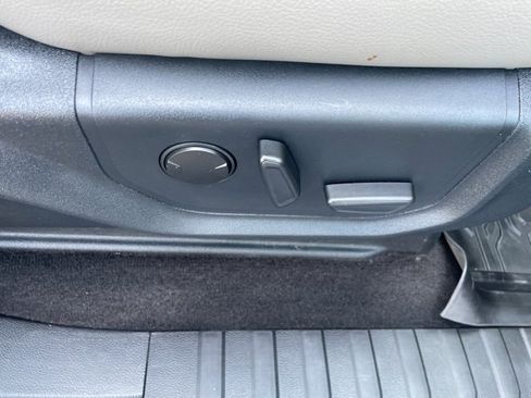 Used 2020 Ford F150 Lariat w/ Equipment Group 502A Luxury image 65