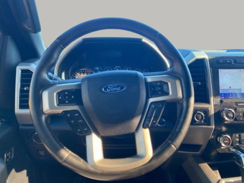 Used 2020 Ford F150 Lariat image 7