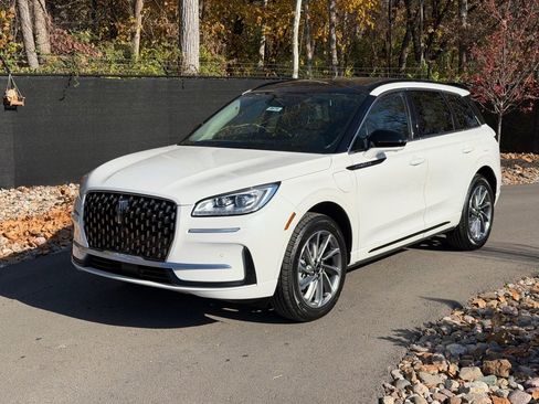 New 2026 Lincoln Corsair Grand Touring image 1