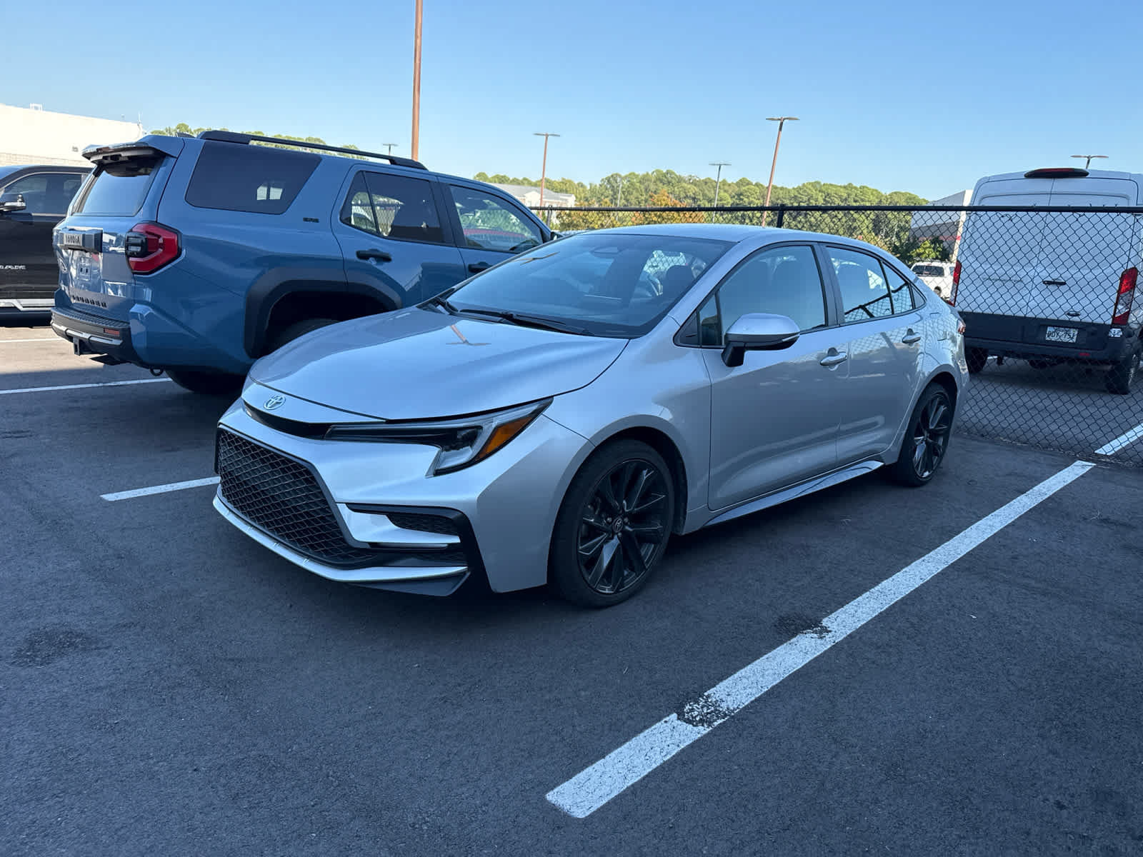 Used 2025 Toyota Corolla SE FWD image 5