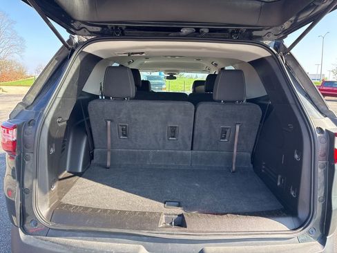 Used 2019 Chevrolet Traverse LT image 7