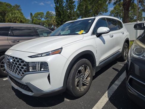 Used 2022 Hyundai Santa Fe SEL w/ Convenience Package FWD image 9