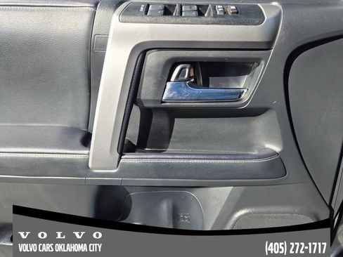 Used 2021 Toyota 4Runner SR5 image 22