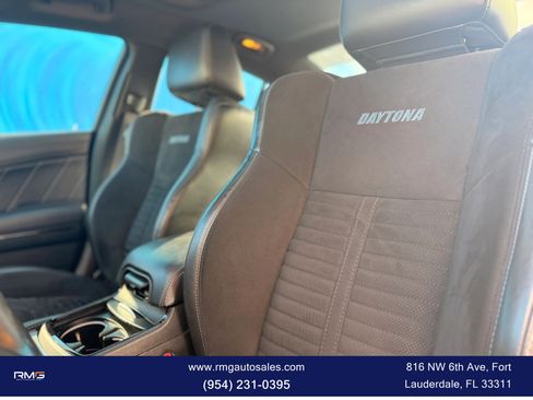 Used 2022 Dodge Charger R/T w/ Daytona Edition Group image 16