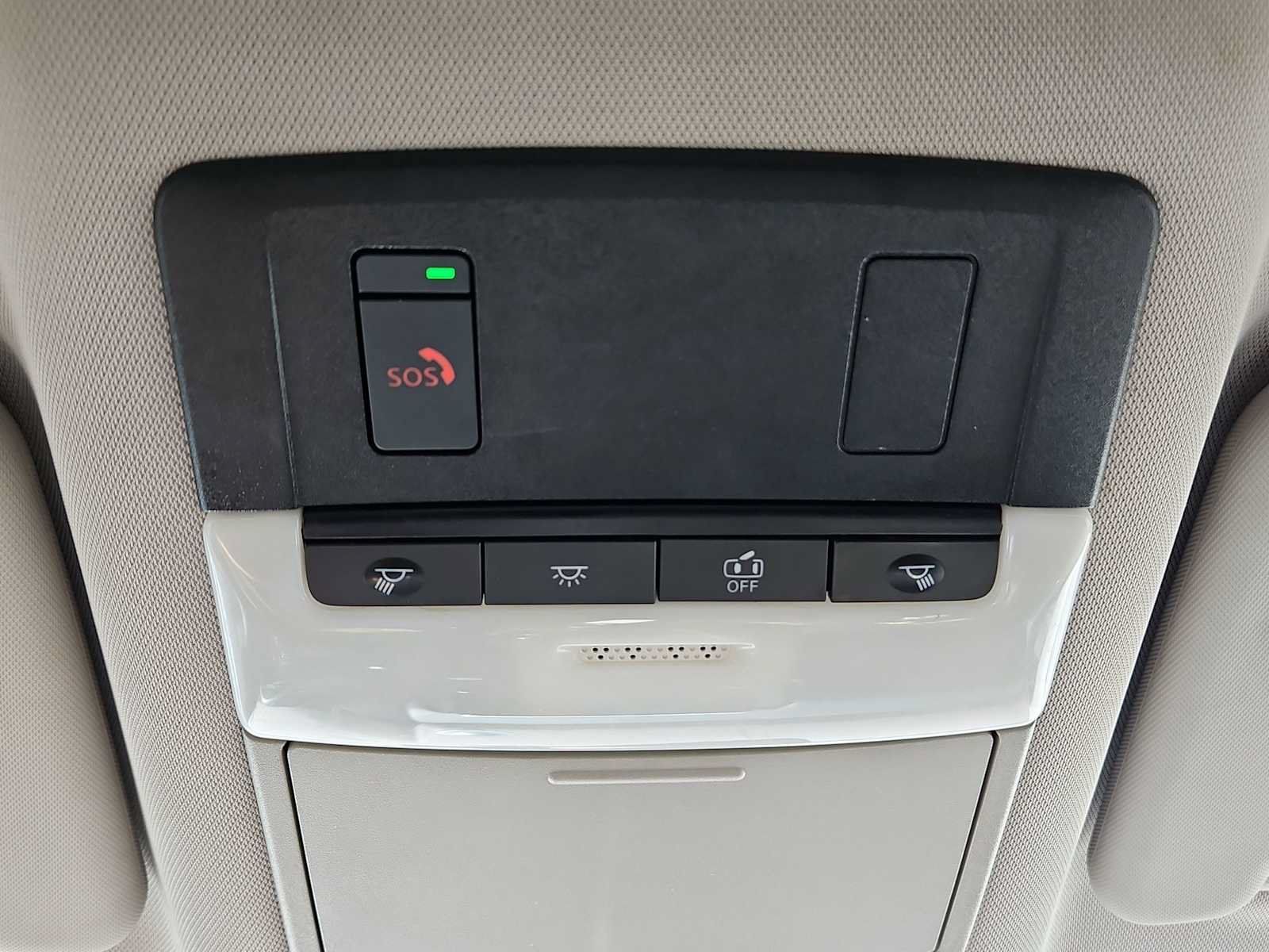 Used 2023 Nissan Rogue SV FWD image 21