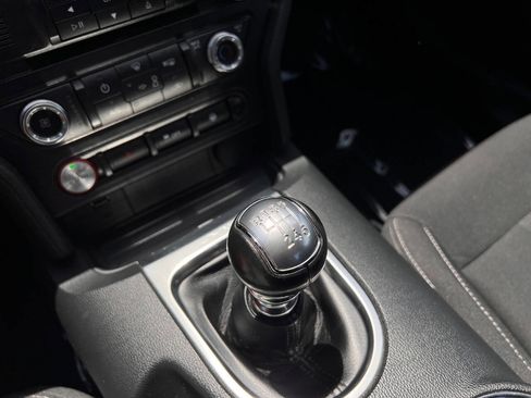 Used 2018 Ford Mustang GT RWD image 23