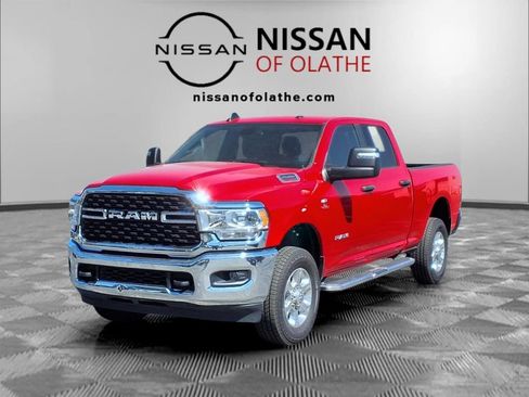 Used 2024 RAM 2500 Big Horn AWD/4WD image 1