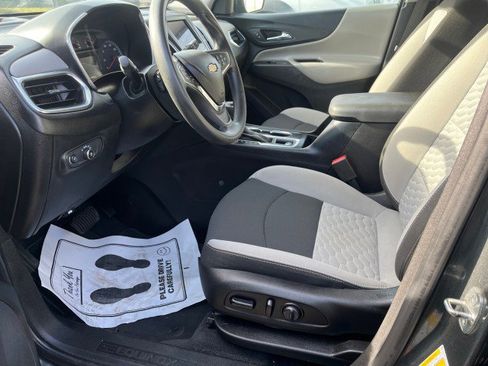 Used 2020 Chevrolet Equinox LS w/ LS Convenience Package image 13