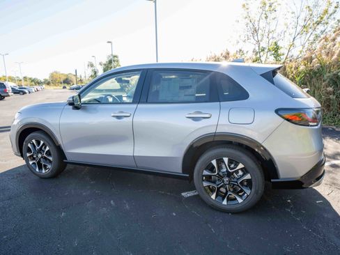New 2026 Honda HR-V EX-L image 4