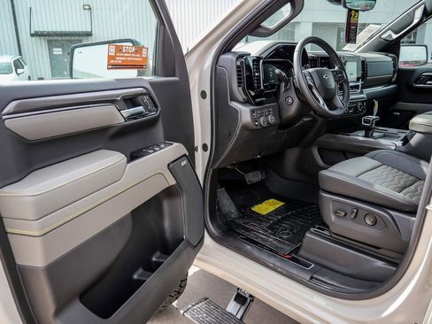 New 2026 Chevrolet Silverado 1500 ZR2 w/ Dark Appearance Package AWD/4WD image 39
