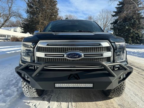 Used 2016 Ford F150 Platinum w/ Equipment Group 701A Luxury image 12