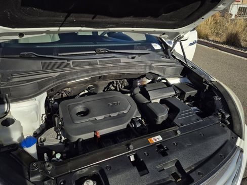 Used 2018 Hyundai Santa Fe Sport image 32