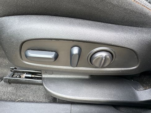 Used 2024 Chevrolet Equinox LT AWD/4WD image 7
