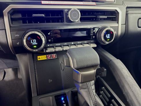 New 2026 Toyota 4Runner Limited AWD/4WD image 19