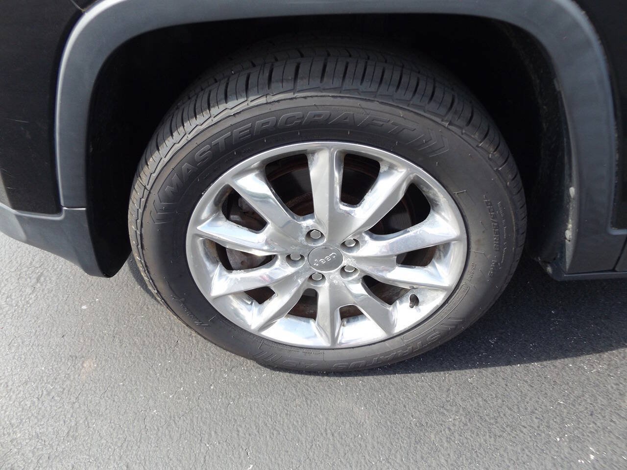 Used 2014 Jeep Cherokee Limited FWD image 33