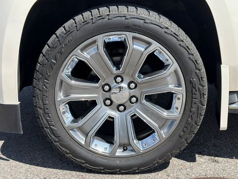 Used 2015 GMC Yukon Denali AWD/4WD image 29