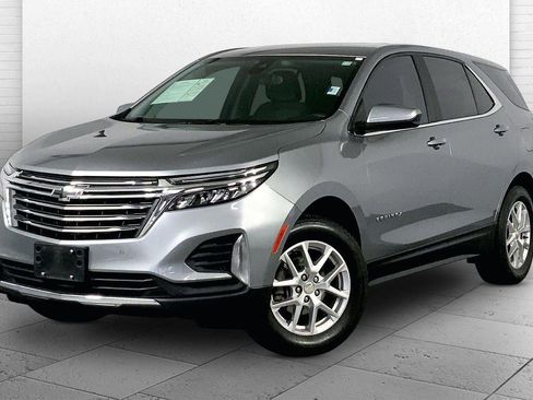 Used 2023 Chevrolet Equinox LT AWD/4WD image 12