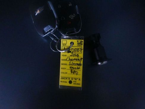 Used 2020 Chevrolet Silverado 1500 RST image 22