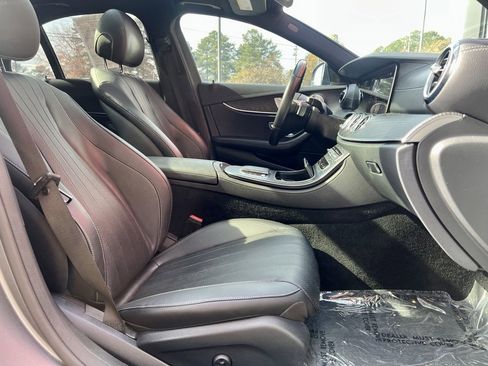 Used 2022 Mercedes-Benz E 350 Sedan w/ AMG Line Exterior image 21