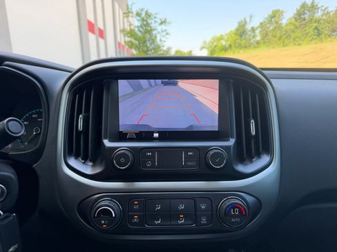 Used 2022 Chevrolet Colorado ZR2 AWD/4WD image 16