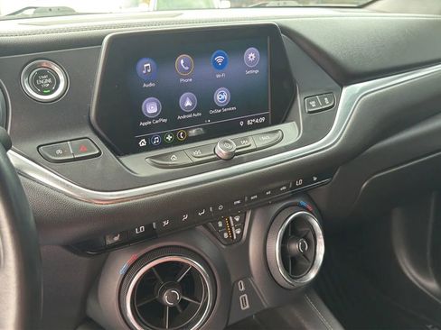 Used 2020 Chevrolet Blazer LT FWD image 17