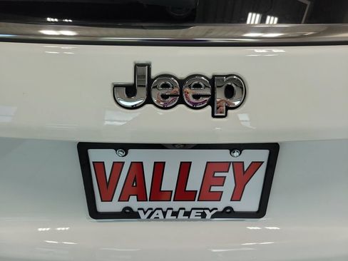 Used 2022 Jeep Compass Latitude AWD/4WD image 14