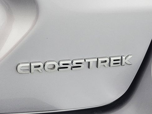 Used 2024 Subaru Crosstrek 2.0i Premium image 10