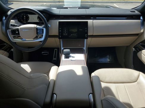 Certified 2024 Land Rover Range Rover SE AWD/4WD image 25