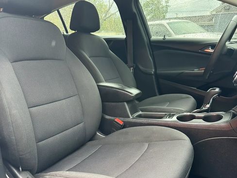 Used 2017 Chevrolet Cruze LT w/ Convenience Package FWD image 15