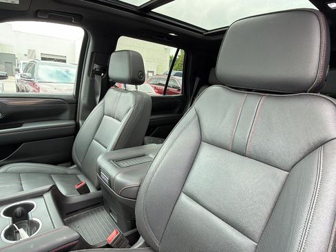 Used 2024 Chevrolet Tahoe RST w/ Luxury Package AWD/4WD image 17