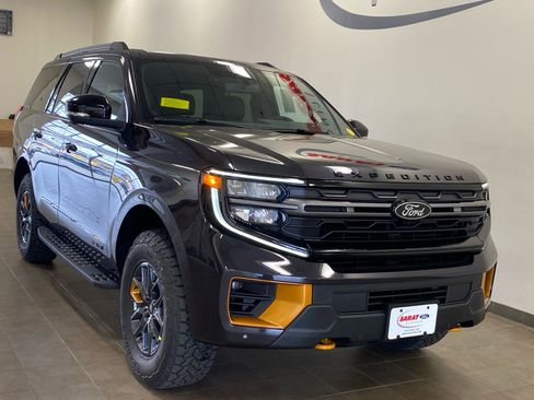 New 2025 Ford Expedition Tremor image 2