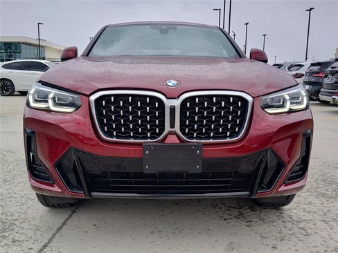Certified 2025 BMW X4 xDrive30i image 12