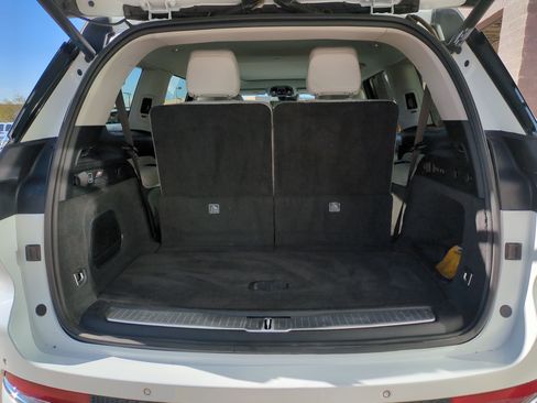 Used 2021 Jeep Grand Cherokee L Overland w/ Luxury Tech Group IV image 34