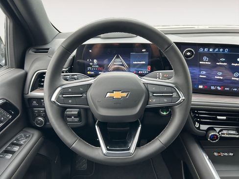 New 2026 Chevrolet Suburban Premier image 14