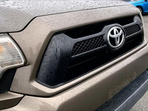 Used 2013 Toyota Tacoma 4x4 Double Cab w/ TRD Sport Pkg image 30