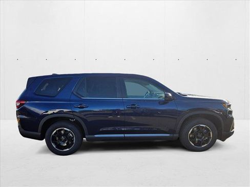 New 2025 Honda Pilot EX-L image 4