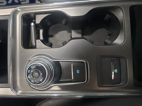 Used 2024 Ford Edge ST-Line w/ Class II Trailer Tow Package image 38