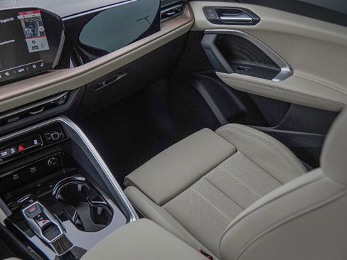 New 2025 Audi Q5 Premium Plus image 20