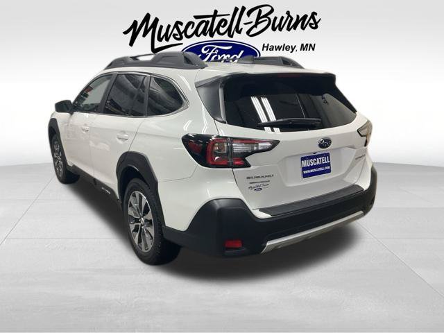 Used 2025 Subaru Outback Limited AWD/4WD image 3