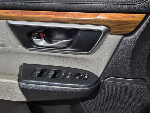 Used 2019 Honda CR-V EX image 16