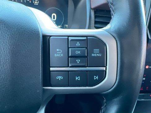 Used 2022 Ford Expedition Max Limited image 24